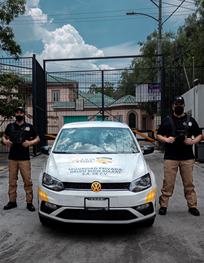 Guardias de seguridad en servicio